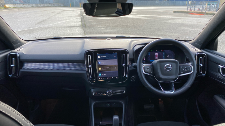 Volvo XC40 2.0 B3P Plus Dark 5dr Auto Petrol Estate